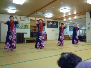 みやべ_福岡県_大牟田市_介護_老人ホーム_フラダンス1